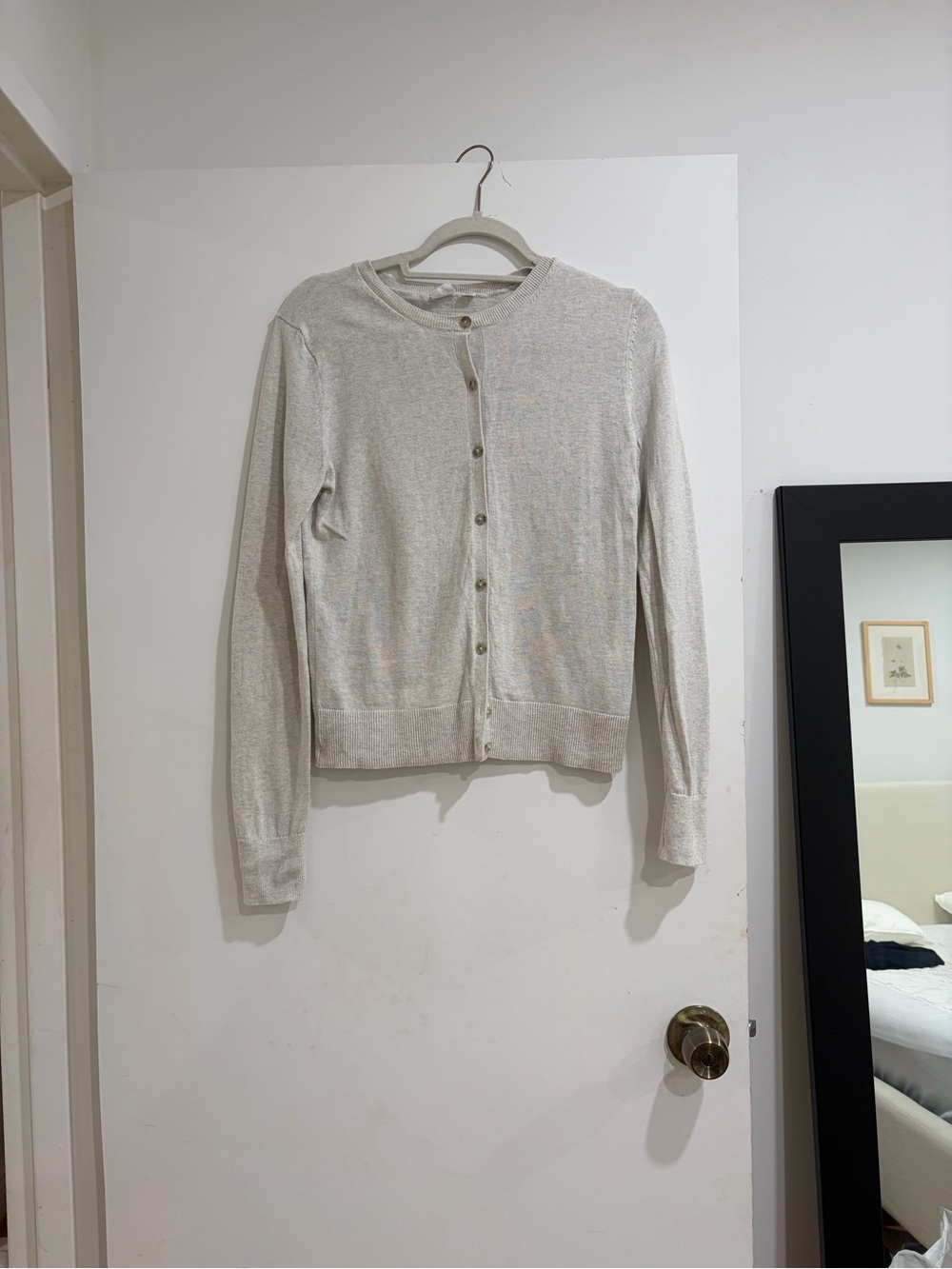 GAP Light Gray Ribbed Button-Front Cardigan - Picture 2 of 2